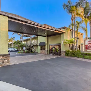 Western Pavilions 3* Anaheim